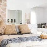 Naxian Aura Lejlighedshotel