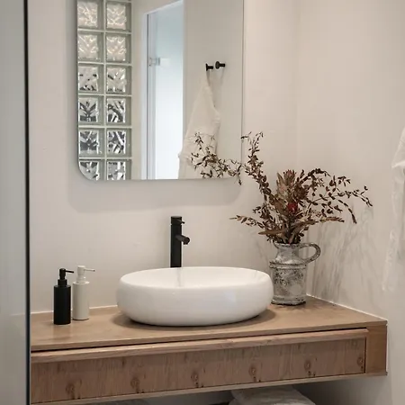 شقة فندقية Naxian Aura 4*