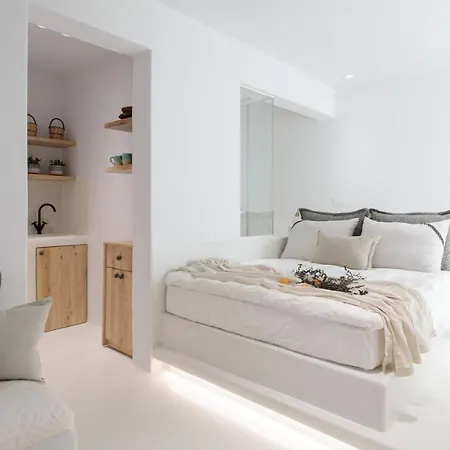 Naxian Aura Aparthotel *