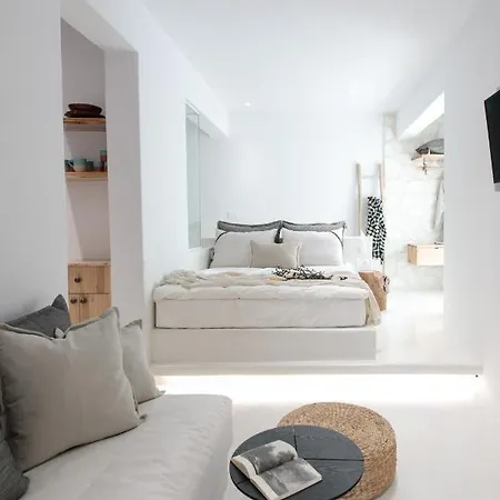 Naxian Aura Aparthotel